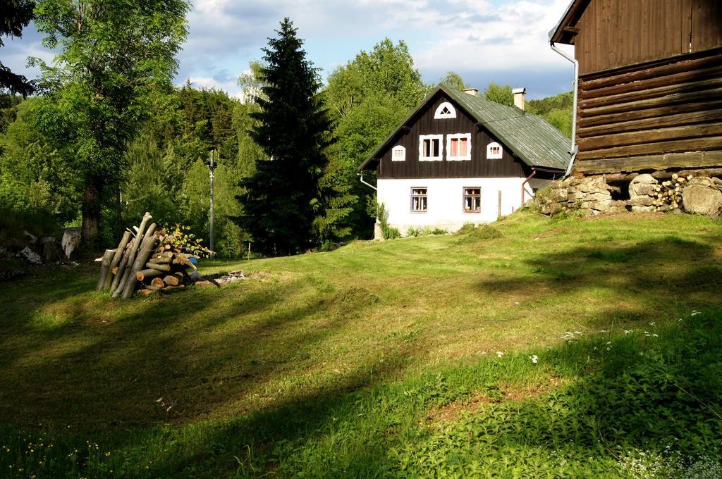 Na Sluneční pohádková chaloupka ve Sladké díře Příchovice Pokoj fotografie